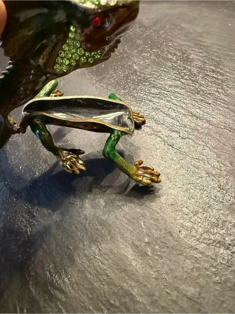 Vntg enamel lizard kimono dragon iguana trinket box crystal jewel magnetic hinge